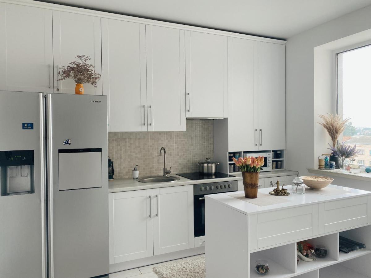 стильна студія у центрі міста Apartment